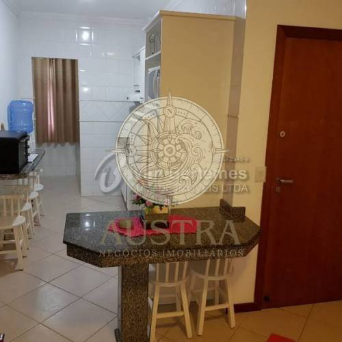 Apartamento com piscina coletiva