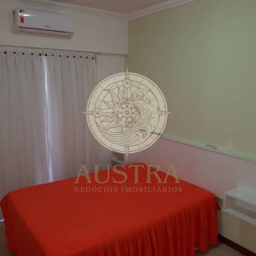 Apartamento com piscina coletiva