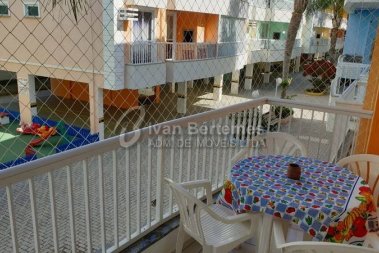 Apartamento com piscina coletiva