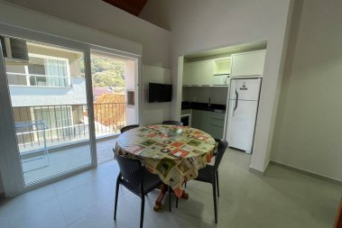 Apartamento em Bombas