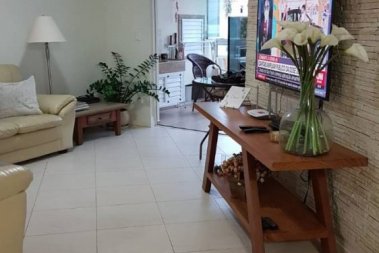 Apartamento em Bombas