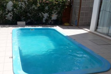 CASA COM PISCINA