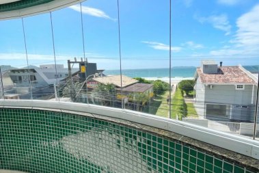 Apartamento quadra mar no Mariscal