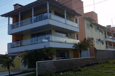 APARTAMENTO QUADRA MAR