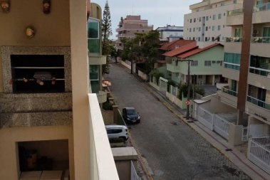 Apartamento a 200m do mar em Bombas